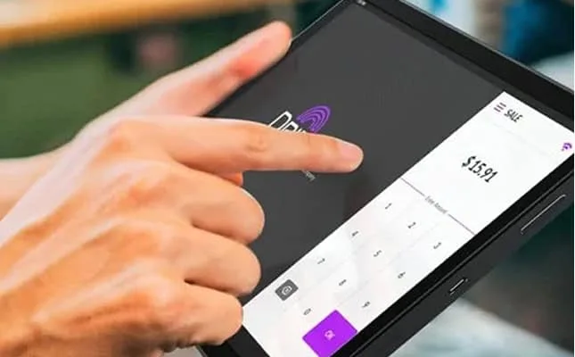 Touchscreen payment processing device for small business credit card transactions.